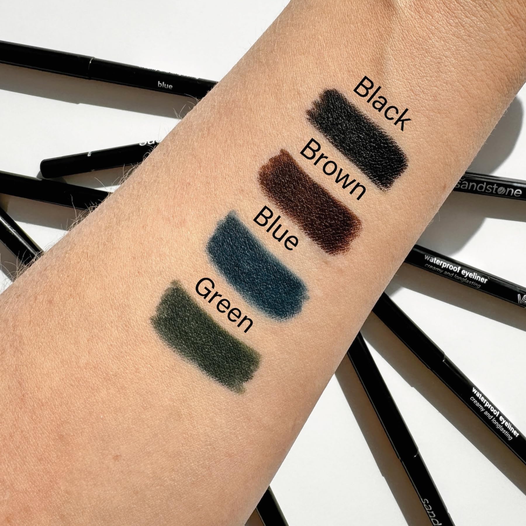 Sandstone Scandinavia Fragrance-Free Eyeliner close-up emphasizes clean, irritation-free use.