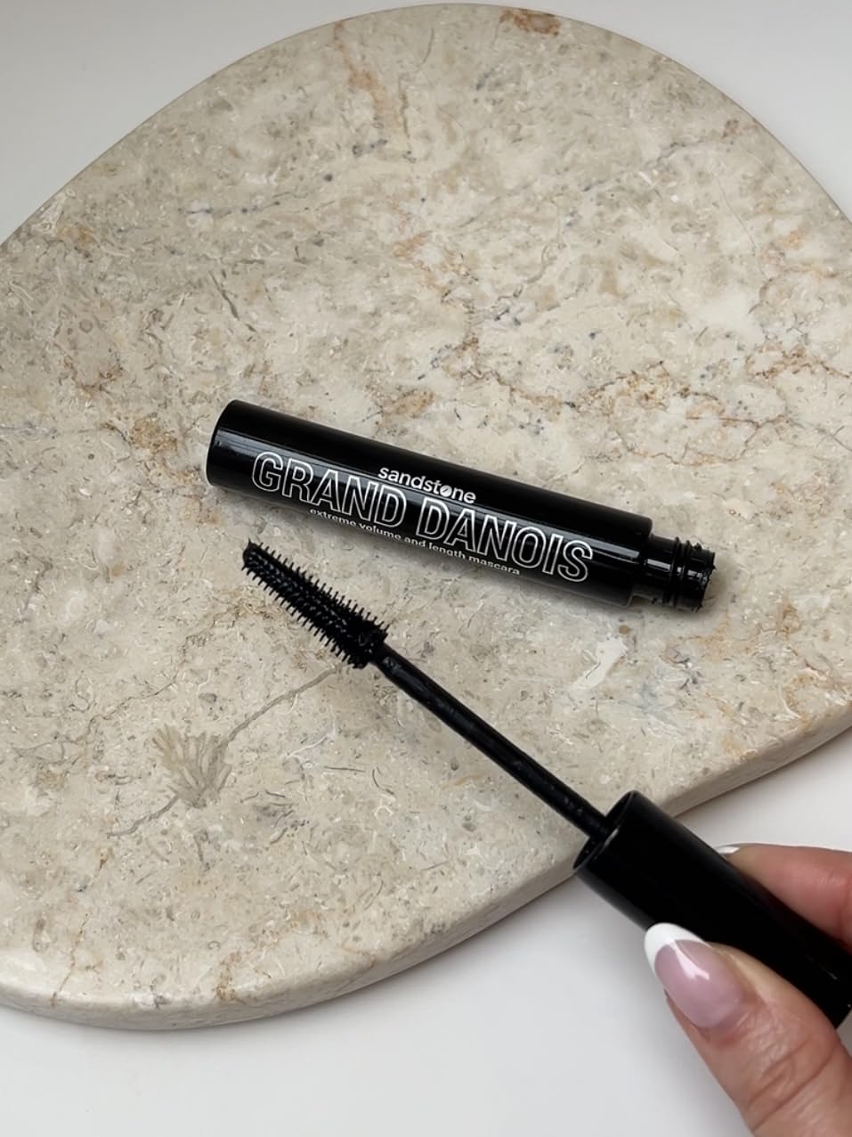 Sandstone Scandinavia hypoallergenic mascara sweat-proof wear during workouts