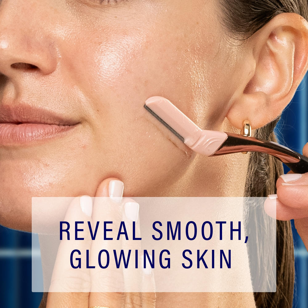 Schick Hydro Silk dermaplaning wand with non-slip grip demonstrating secure control.