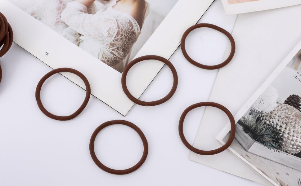 Sderoq curly-hair friendly elastic for defined, comfortable holds.
