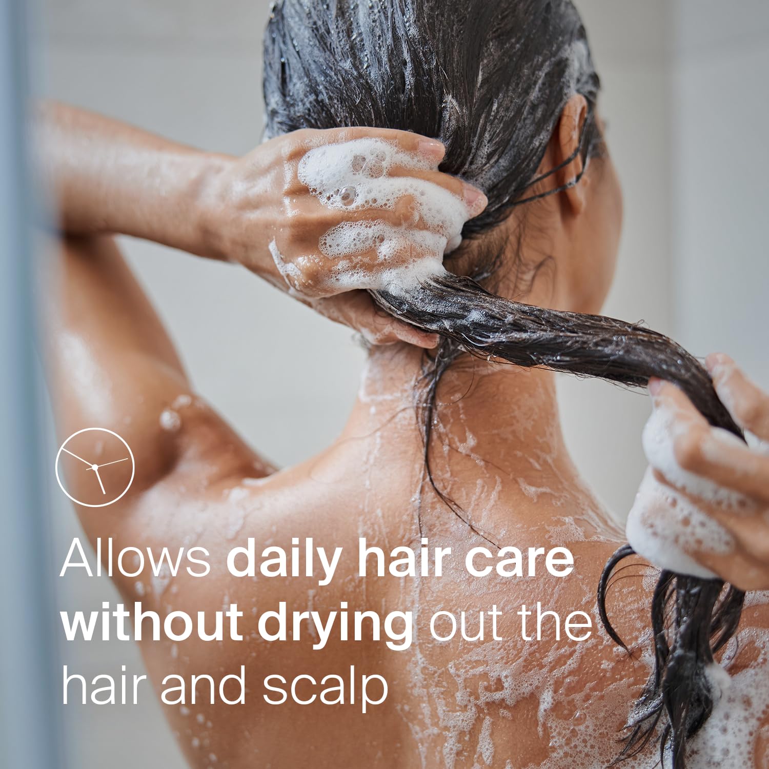 SEBAMED Everyday Shampoo strengthens hair from root to tip for more resilient strands.
