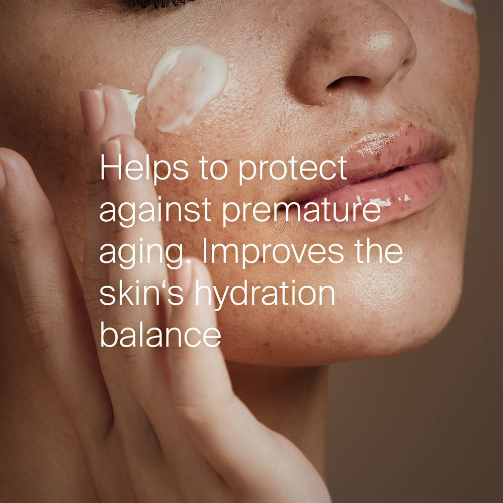 SEBAMED Moisturizing Face Cream quickly absorbing texture for comfortable all-day wear