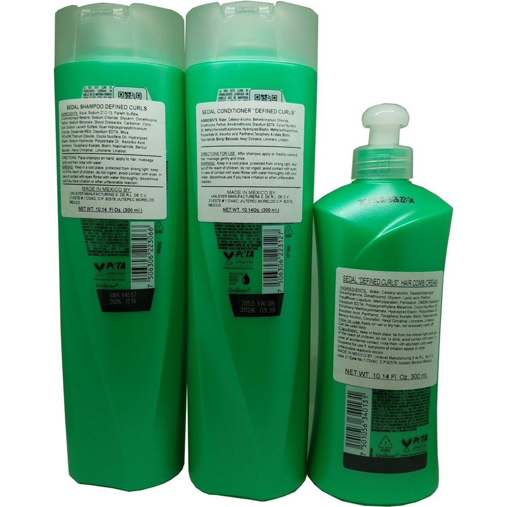 Sedal Rizos Definidos Shampoo bottle demonstrates gentle cleansing for defined curls.