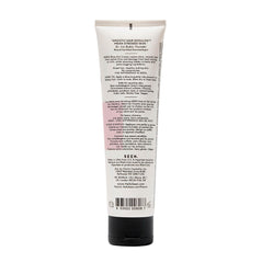SEEN Blow-Out Creme hair shine on strands with heat protection.
