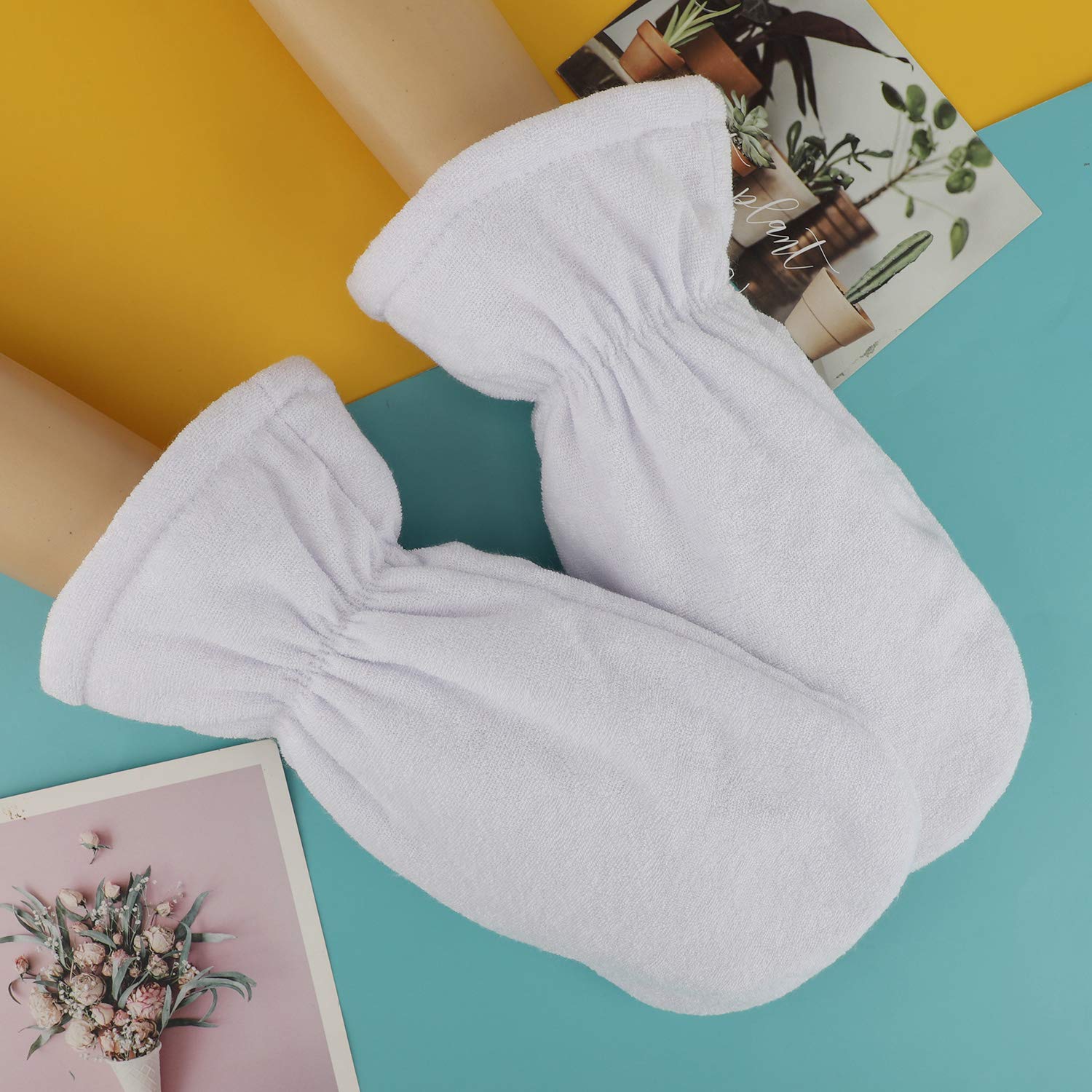 Segbeauty mitts shown in normal size 29.5 x 16.5 cm for easy fit.