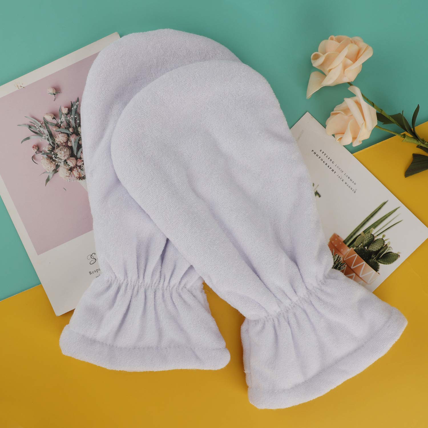 Segbeauty spa mitt packaging and display for convenient home use.