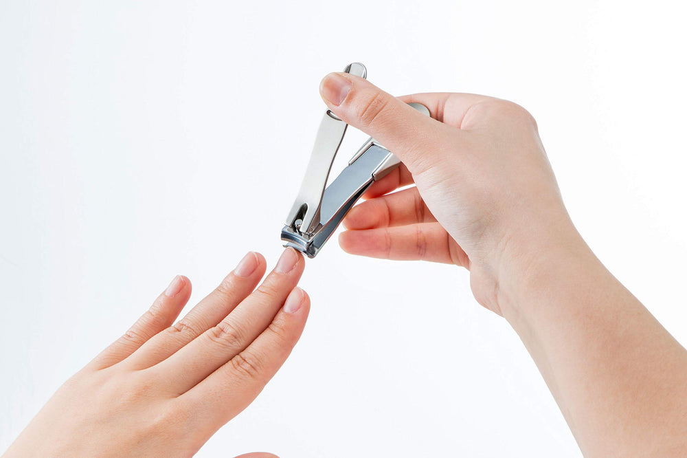 SEKI EDGE SS-112 ergonomic design reduces slips during trimming