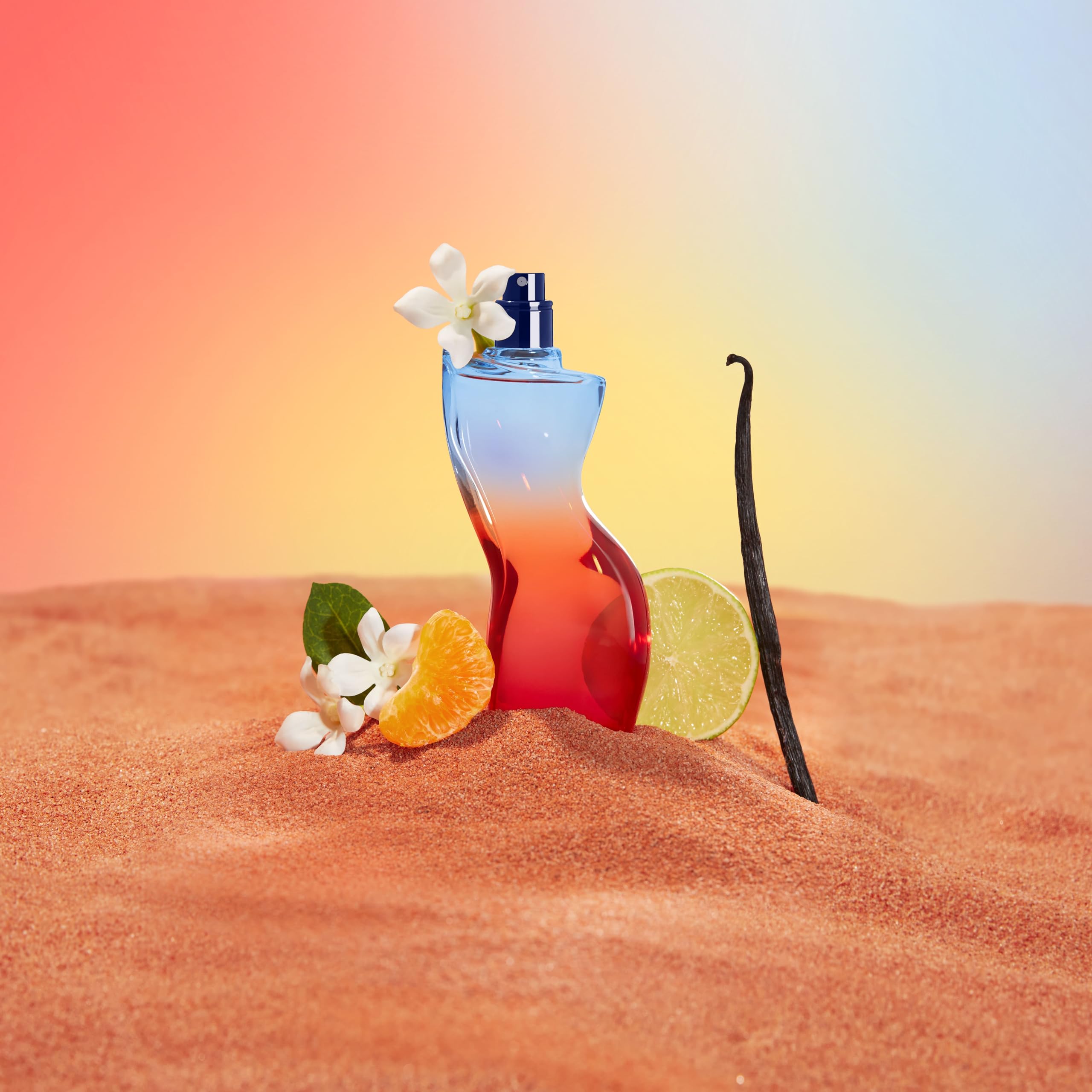 Shakira Dance Ocean top notes blend bergamot, mandarin, and mango for an uplifting opening.