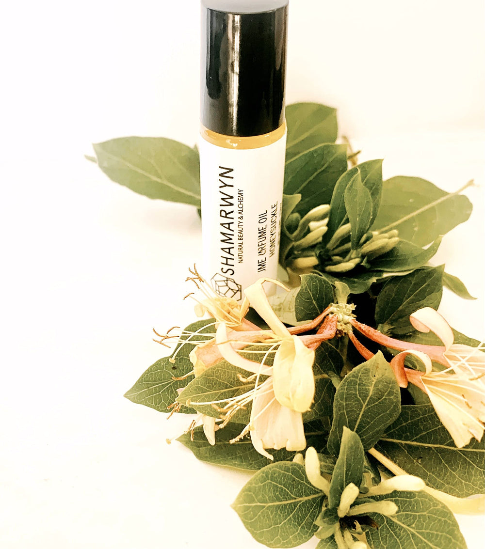 shamarwyn Honeysuckle Perfume Oil bloom-notes conveys soft romantic fragrance for intimate occasions