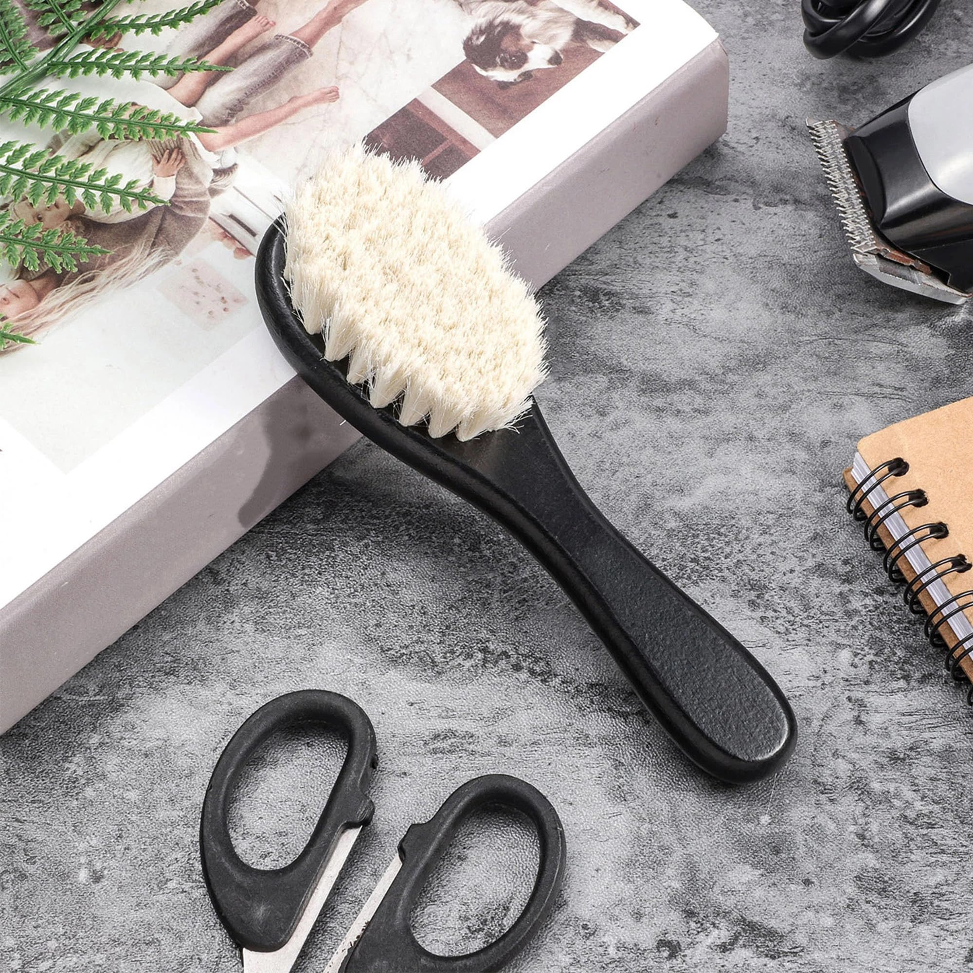Shappy barber brush display shows gift-ready two-piece set.