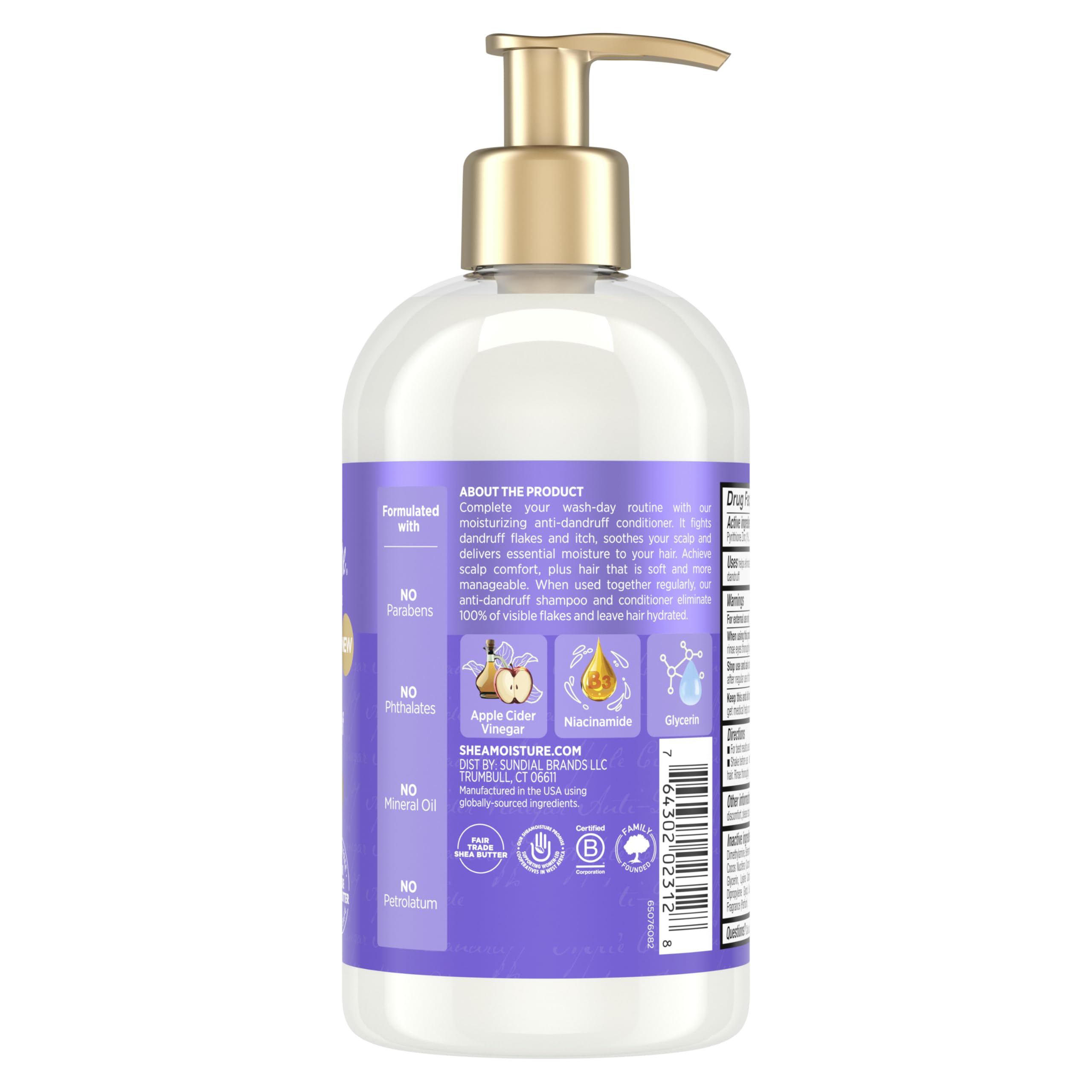 SheaMoisture anti-dandruff conditioner application shows easy scalp care and even distribution.