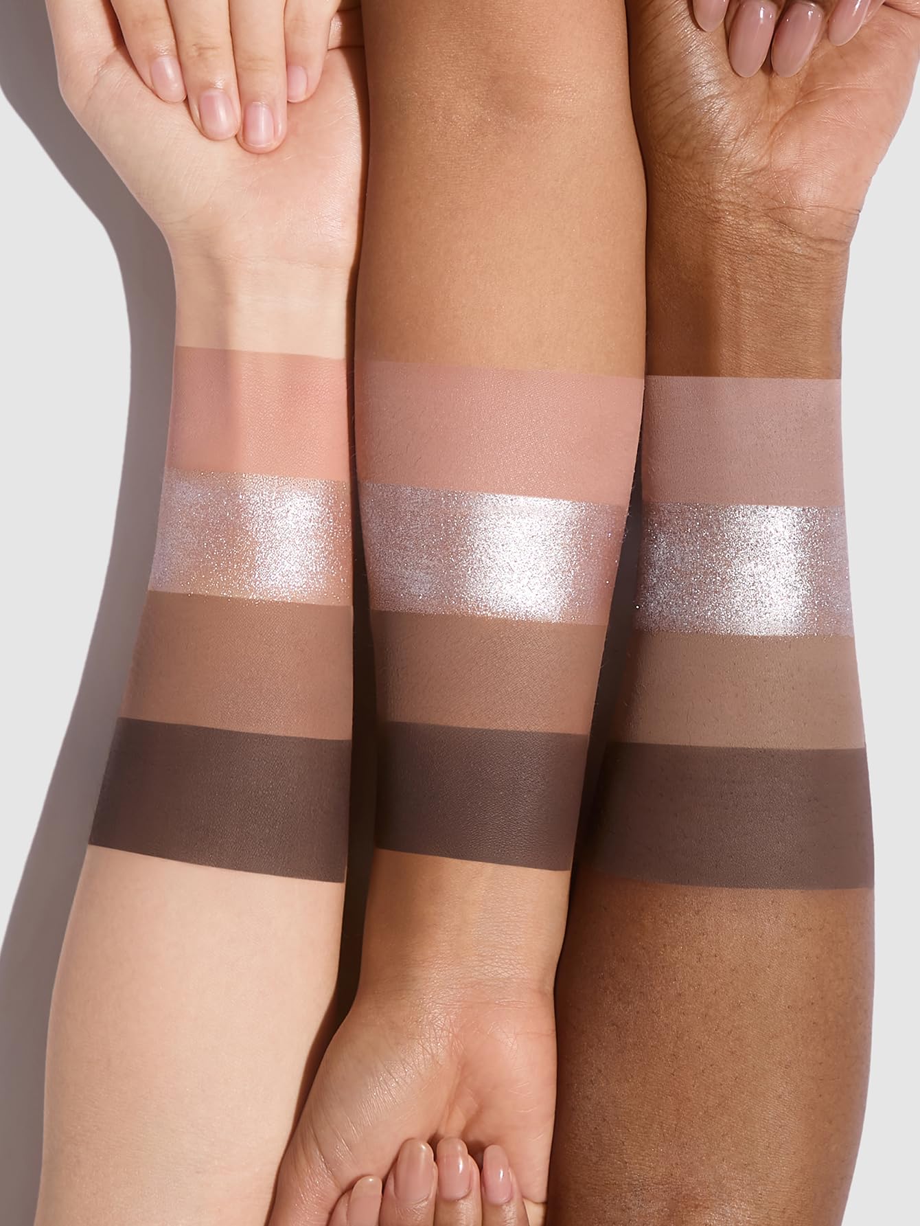 SHEGLAM Daydreamer Mini Palette lightweight case fits neatly in a purse for on-the-go touch-ups.