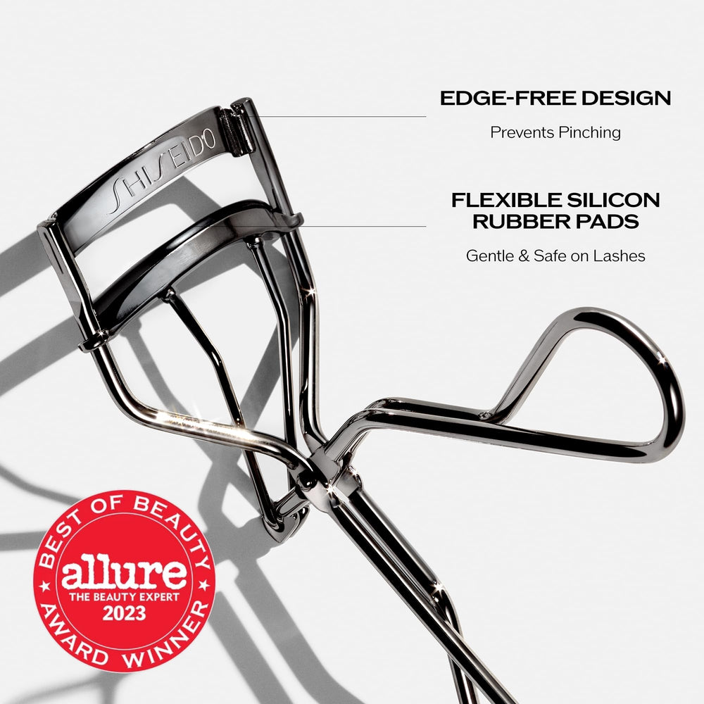 Shiseido eyelash-curler closeup pads show soft silicone cushions for lash safety