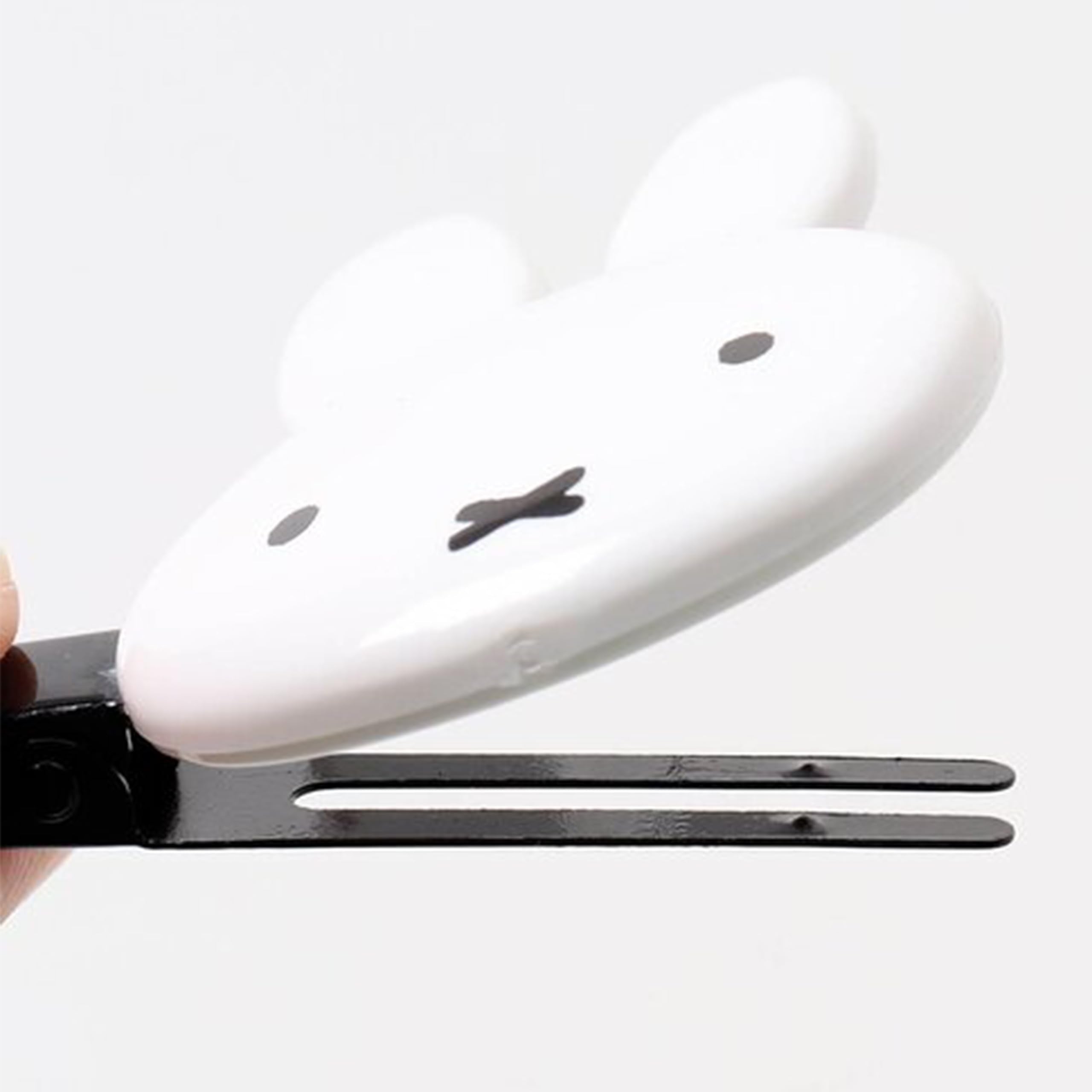 SHOBIDO Miffy die cut bangs clip texture highlights smooth matte finish.