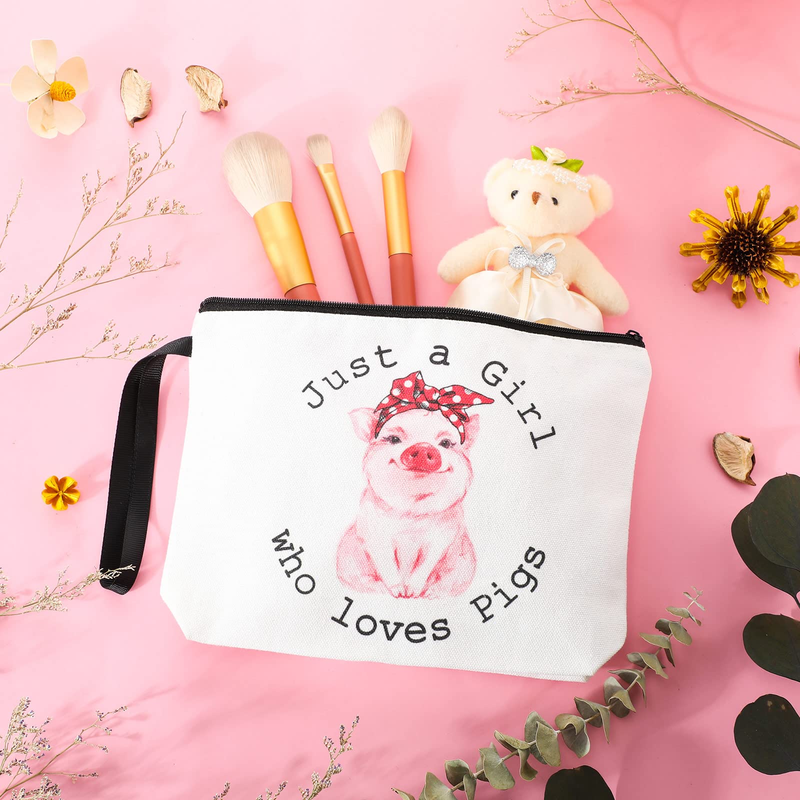 Sieral pig-metal-zipper enhances secure storage on the tote