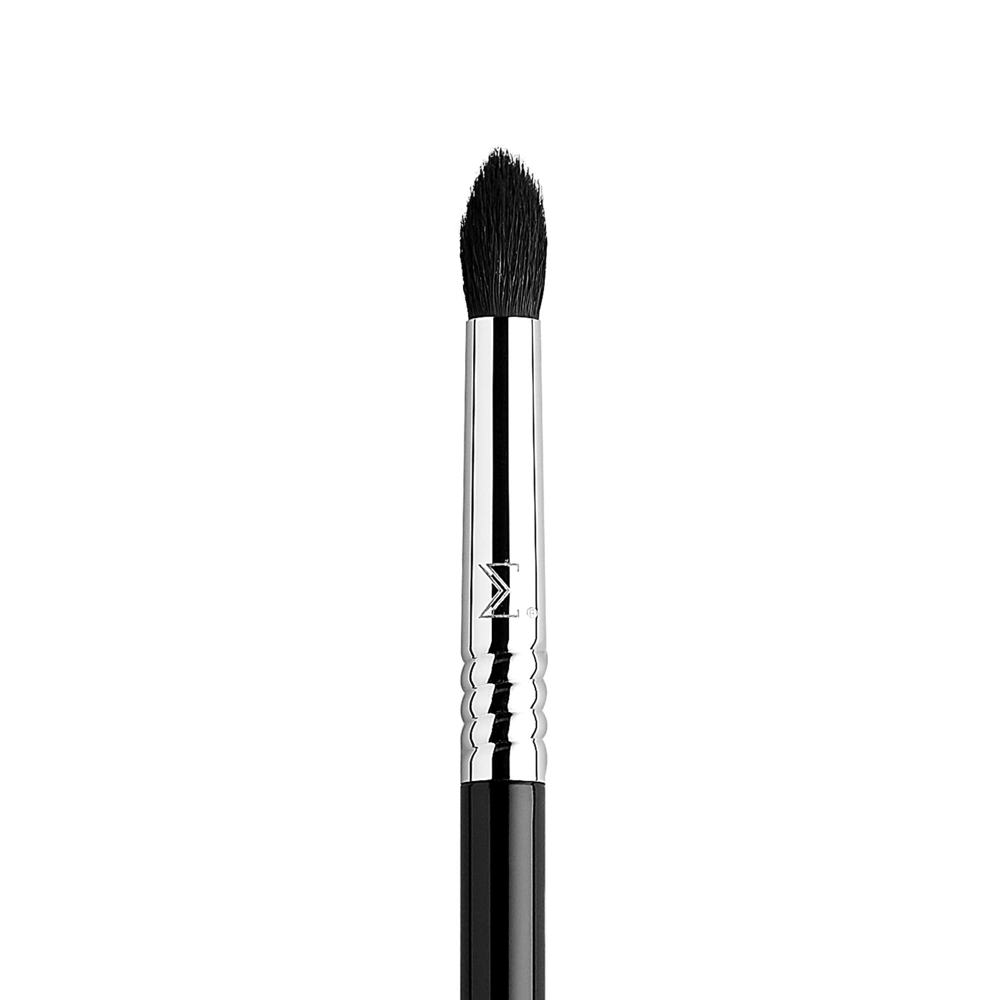 Sigma Beauty E45: ideal for hooded eyes, seamless blending.
