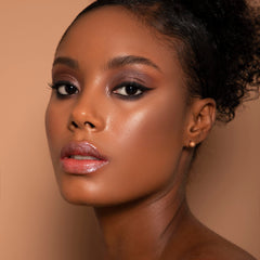 Sigma Beauty E45 synthetic fibers: ultra-soft, hypoallergenic, vegan-friendly.