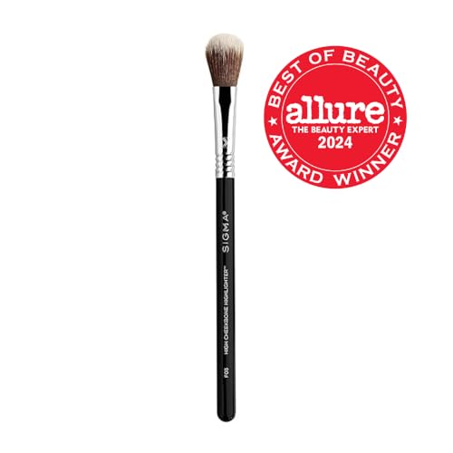 Sigma Beauty F03 brush in use for nose and chin highlighting.