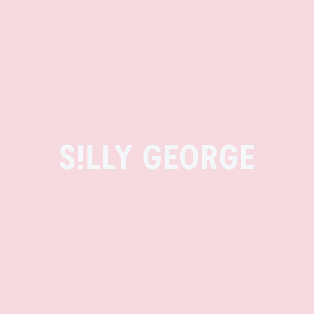 Silly George Pop-On Lashes bionic silk fiber close-up shows premium texture