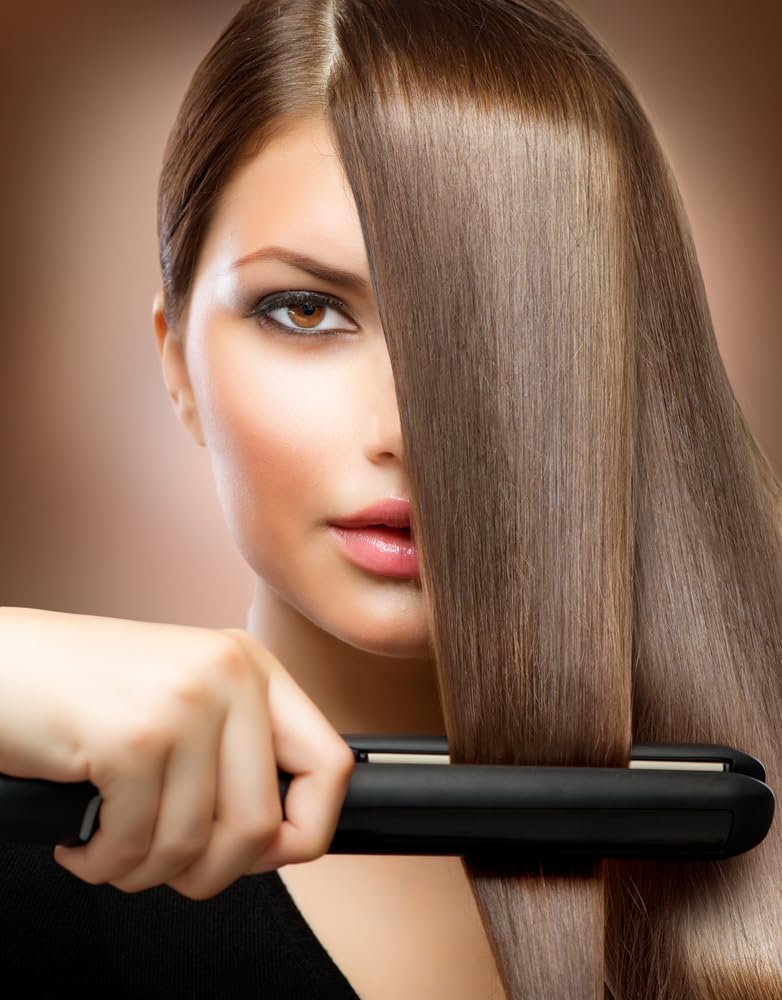 Simply Stylin' Light Silk Spray Unscented no fragrance formula supports sensitive scalps.
