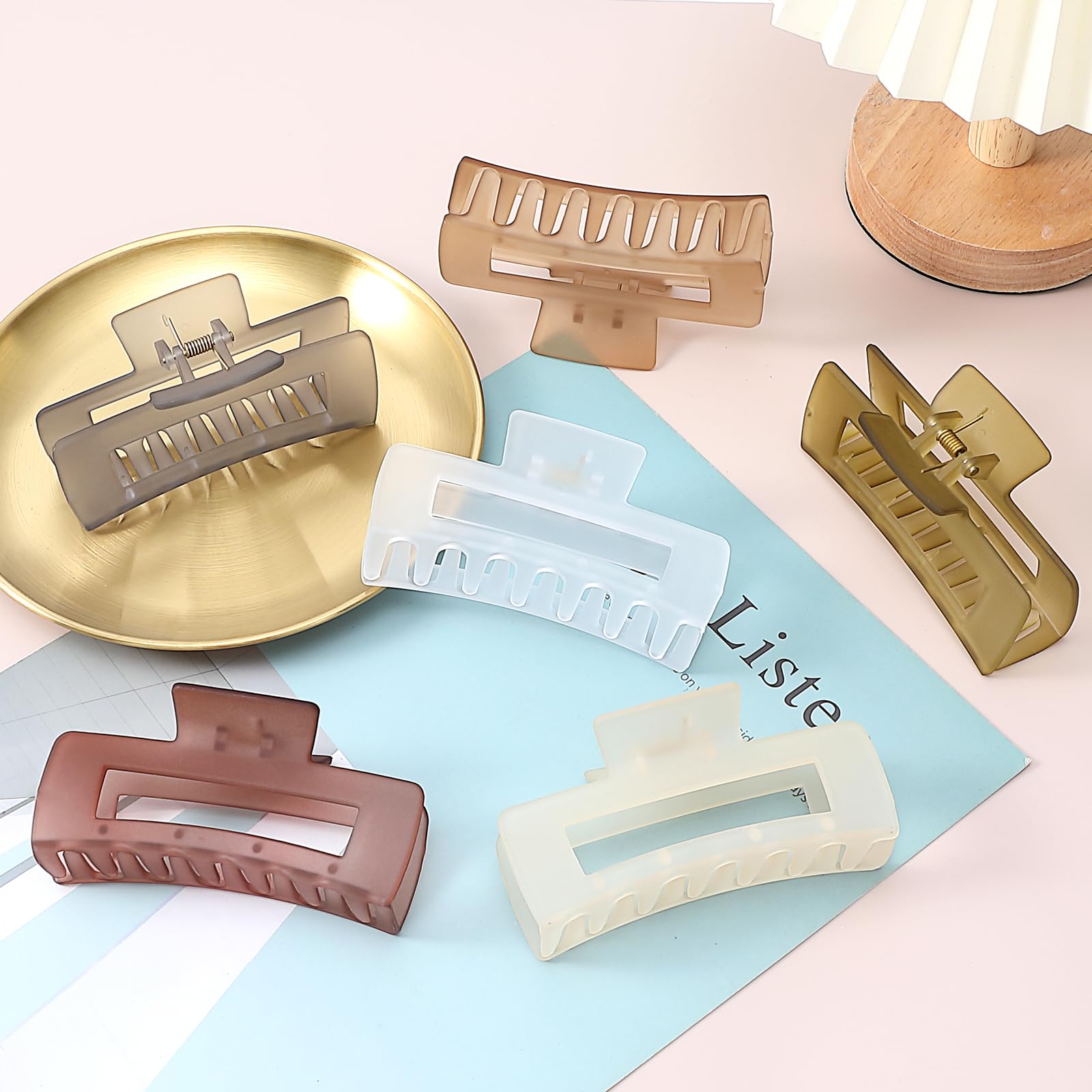 Sisiaipu durable acrylic plastic clips: easy use, long-lasting fashion accessory.