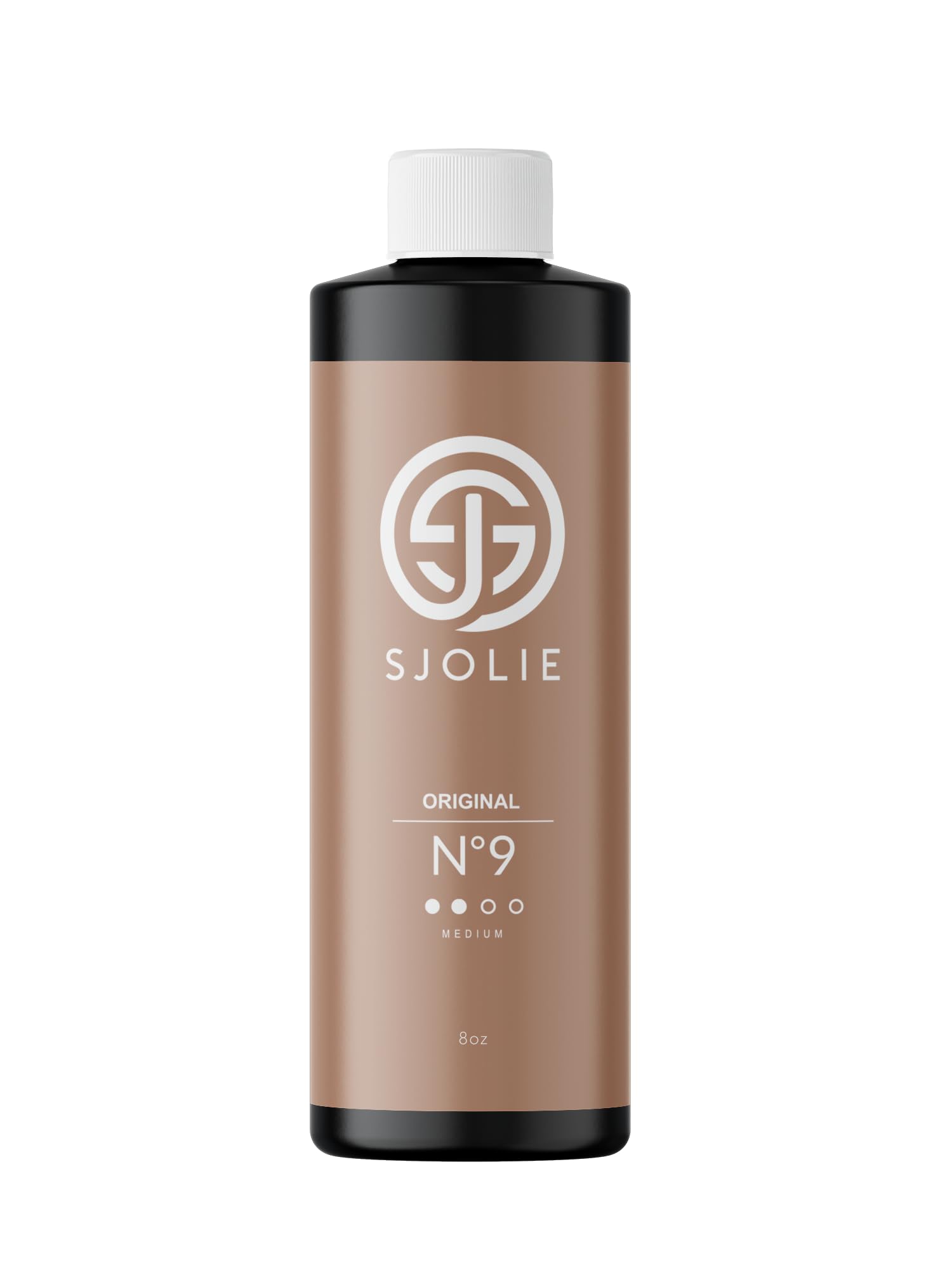SJOLIE spray tan No.9 bottle demonstrates even mist for natural color.
