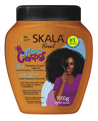 Skala Mais Cachos 2-in-1 Cream being applied as leave-in styling for frizz control