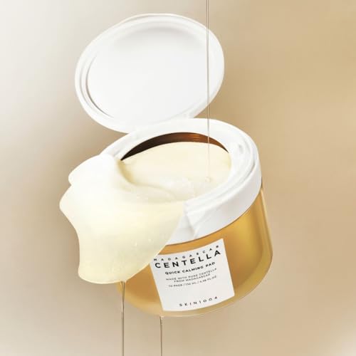SKIN1004 Centella Quick Calming Pad with tweezers for clean, targeted use.