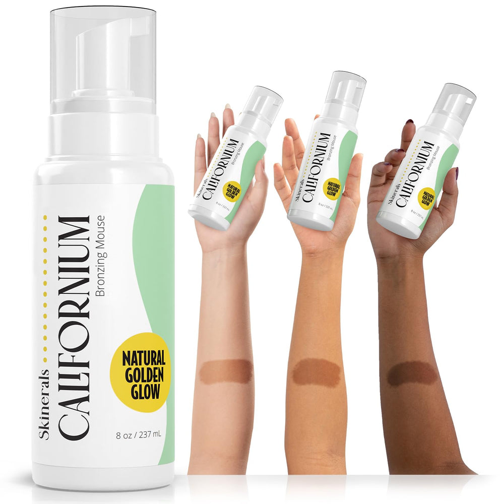 Skinerals Self Tanner Mousse applicator mitt enables streak-free application.