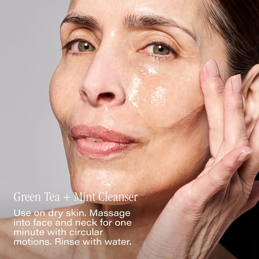 SKINN Day & Night Face Wash green tea mint infusion close-up showing refreshing cleansing and cooling morning routine.