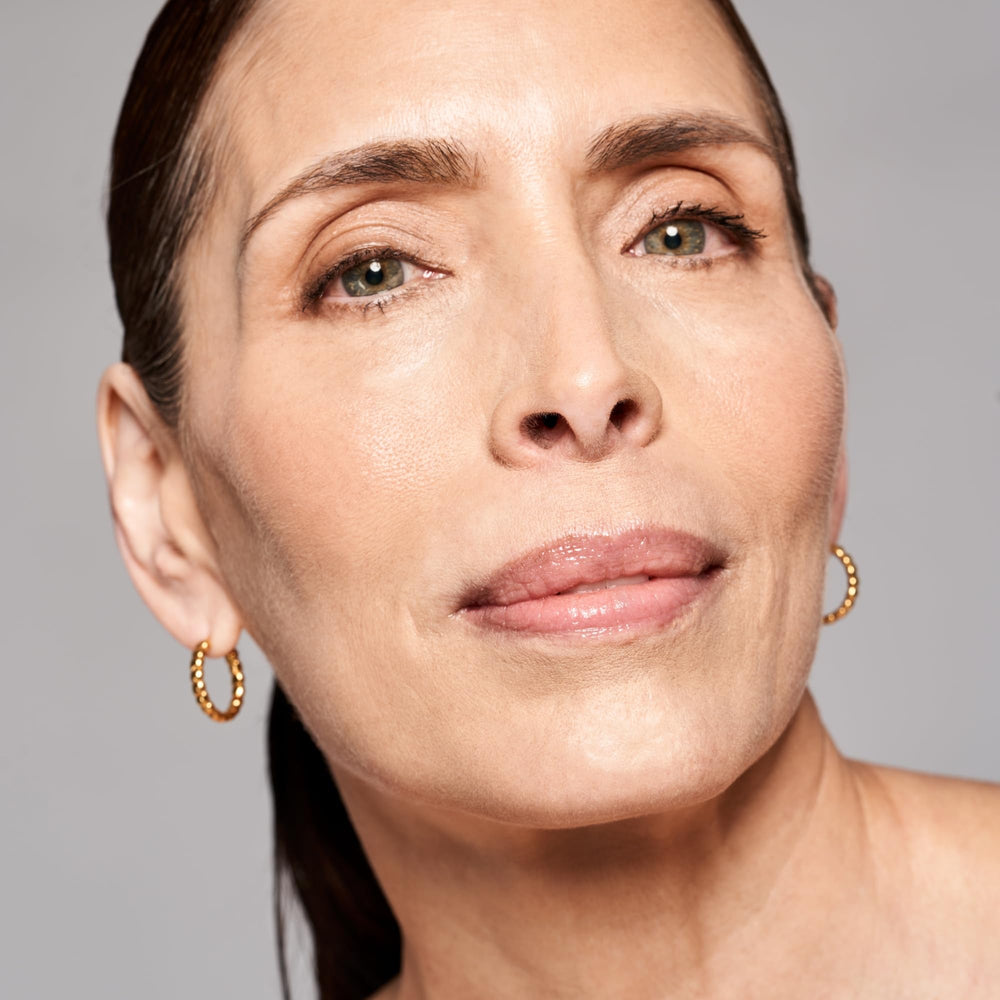 SKINN Retinol visual hints at wrinkle reduction and firming