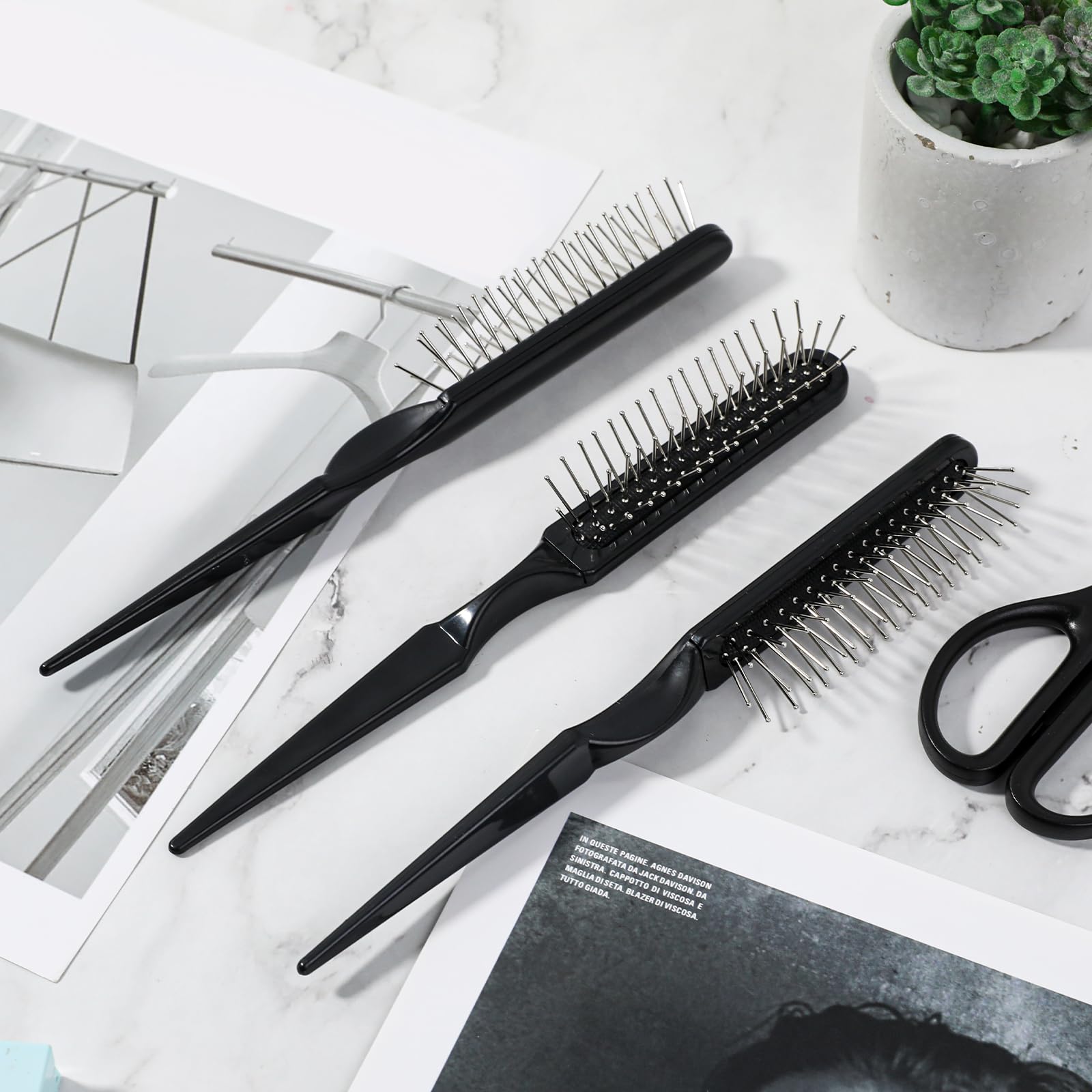 Sliverdew travel-size wig comb fits the palm for on-the-go styling.