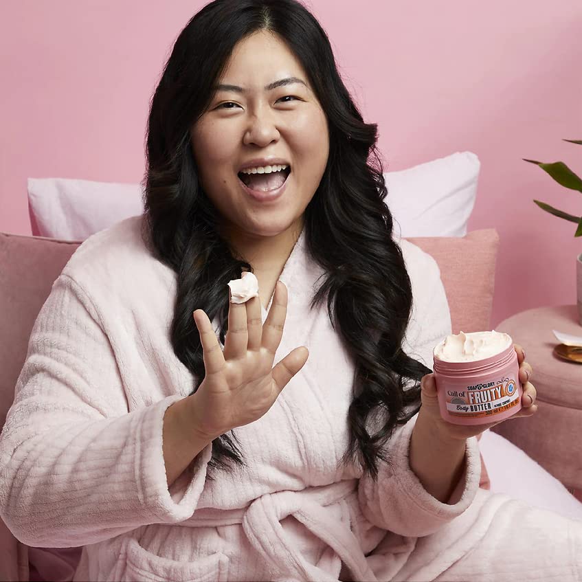 Soap & Glory Call of Fruity vegan formula suits very dry and sensitive skin.