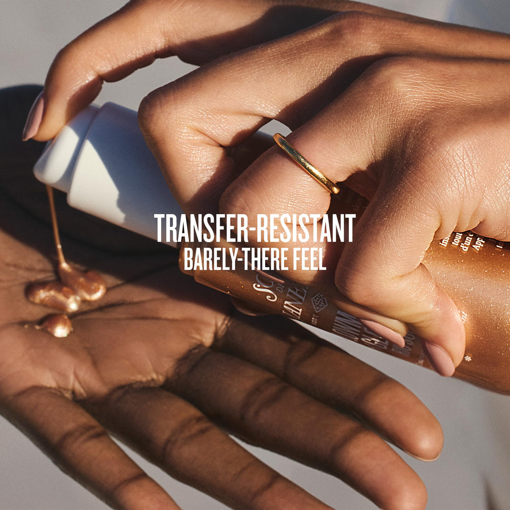 Rio Sunset Glow Oil swirl on skin creating a luminous sun-kissed highlight