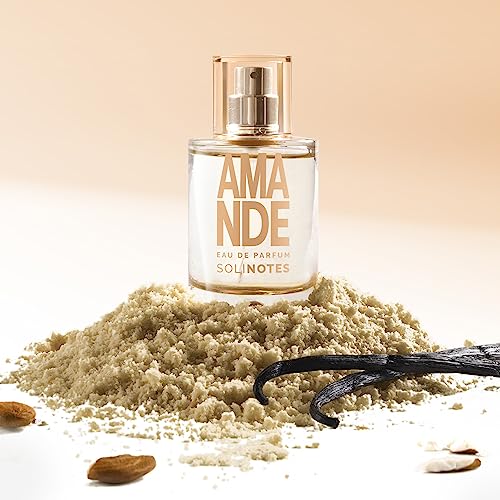 Solinotes Almond perfume pour mid-application hinting at effortless elegance