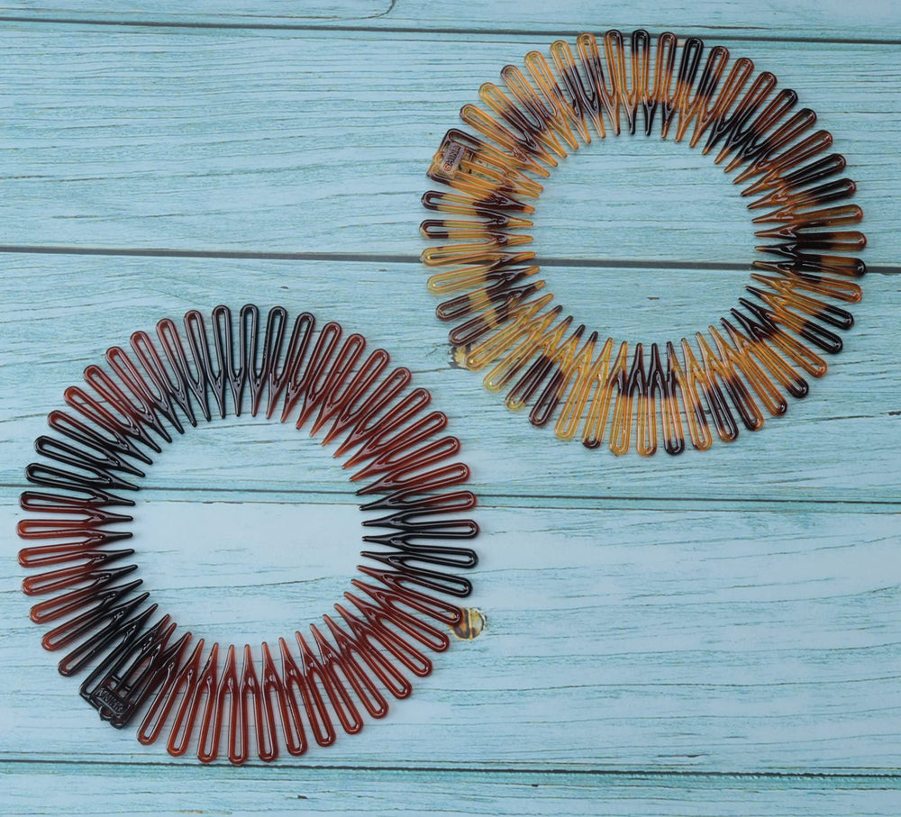 Sowaka compact-travel round comb for on-the-go styling.