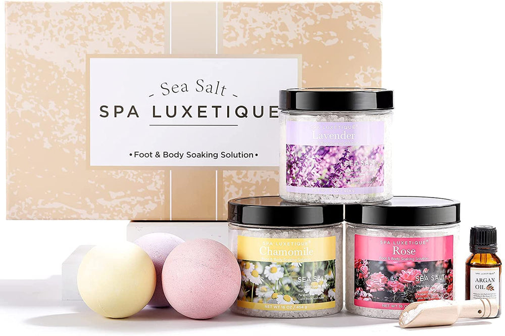 Spa Luxetique bath salts gift set lavender close-up for a relaxing spa-like soak