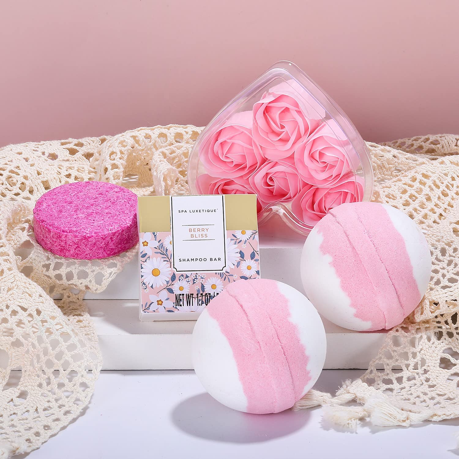 Spa Luxetique Daisy Dream scent closeup highlighting daisy-stevia notes