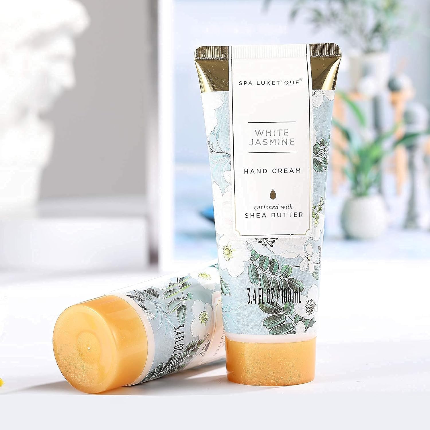 Spa Luxetique pouf sponge adds luxurious lather and gentle cleansing.