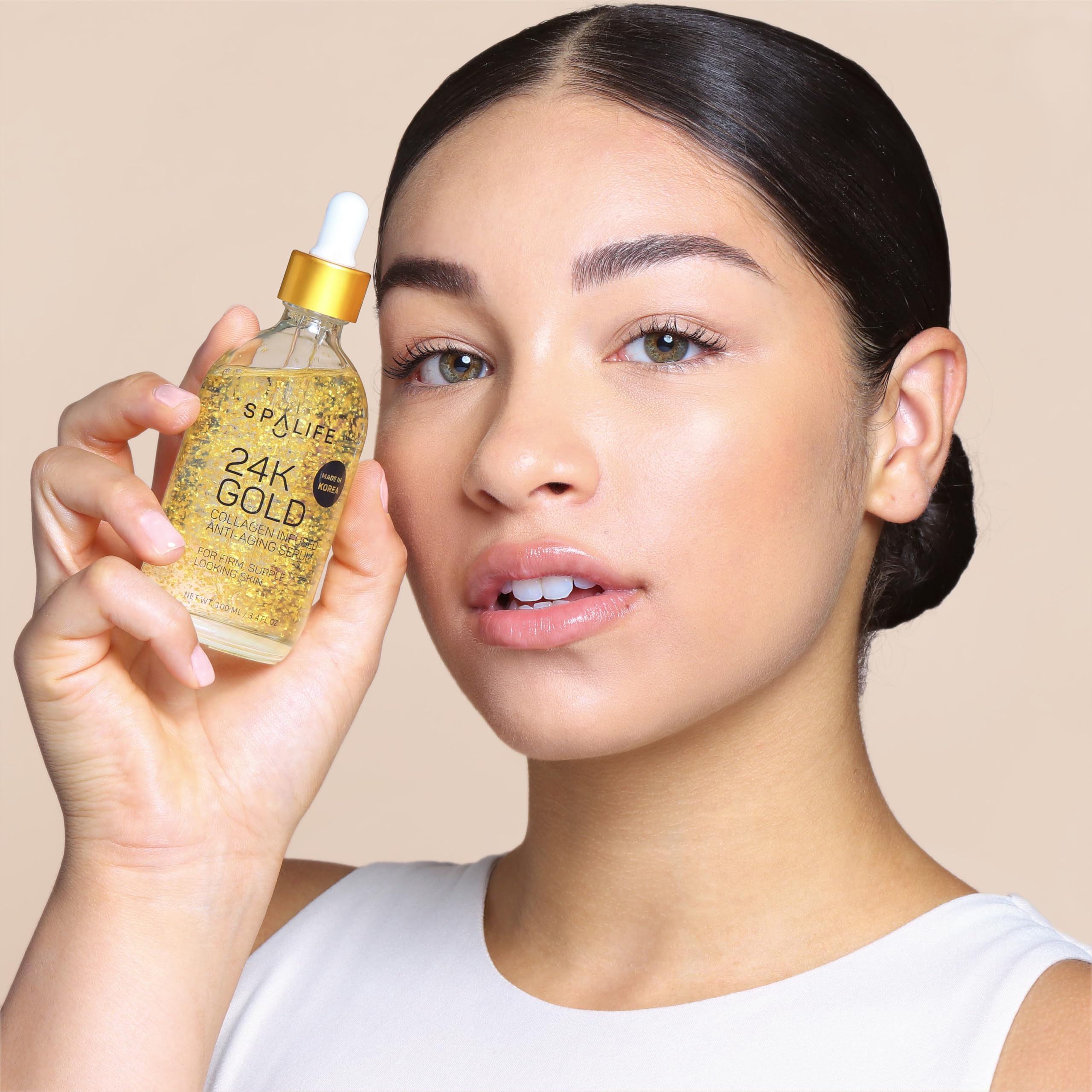 SpaLife glow application close-up illustrating dewy finish and skin vitality