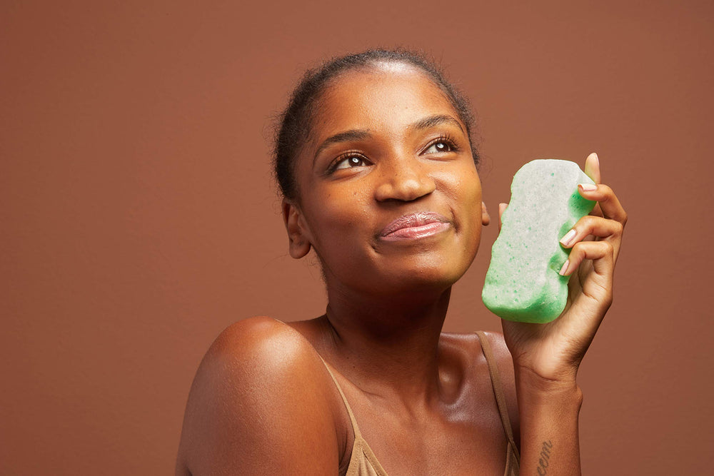 Spongeables exfoliating textured-side image for gentle skin exfoliation