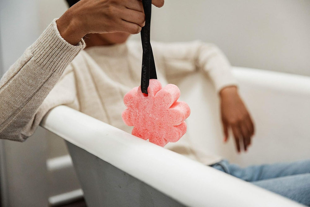Spongellé Bulgarian Rose Wild Flower Buffer lather forms a gentle cleansing wash.