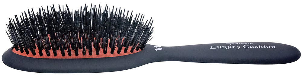 Spornette nylon and boar bristles detail for detangling and added shine.