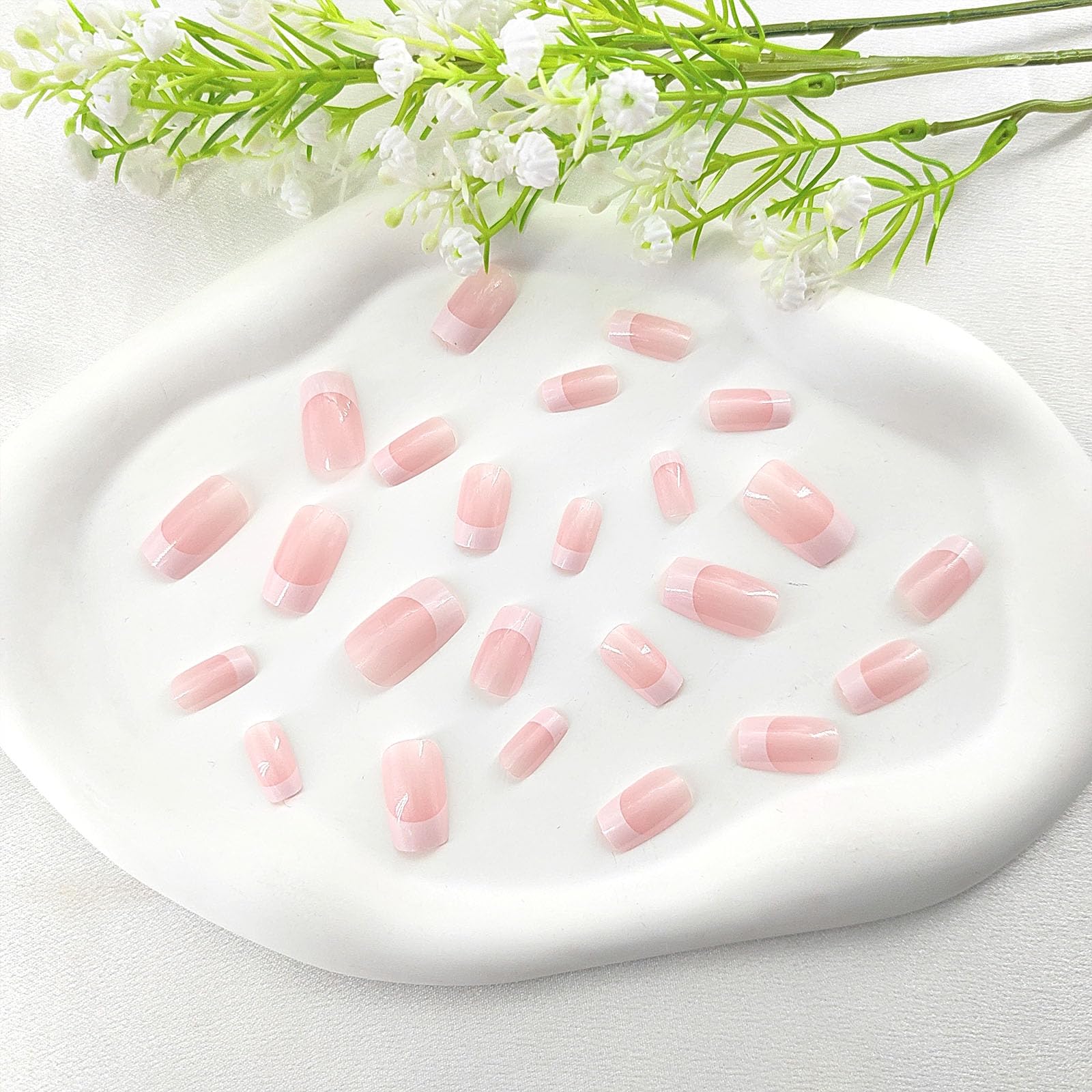 SRIMNUYY easy trim and file nails help achieve a better natural fit.