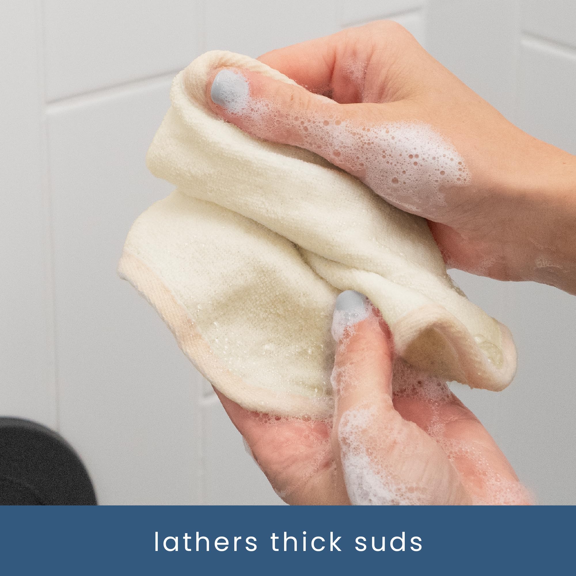 S&T INC Exfoliating Washcloth body-side texture close-up for thorough body exfoliation.