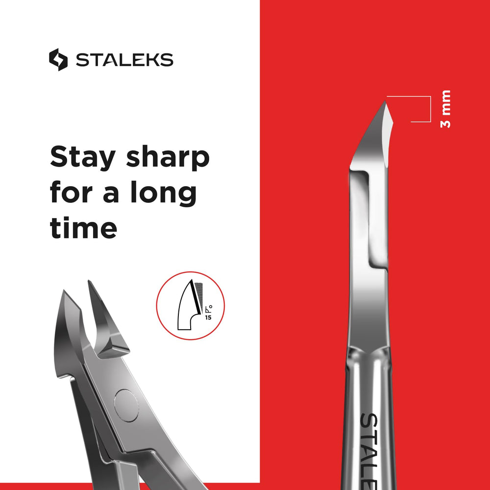Staleks CLASSIC 12 cuticle trimming action close-up for clean, tear-free cuts