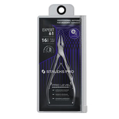 Staleks Pro EXPERT 61 narrow tips enable access to nail corners for delicate shaping