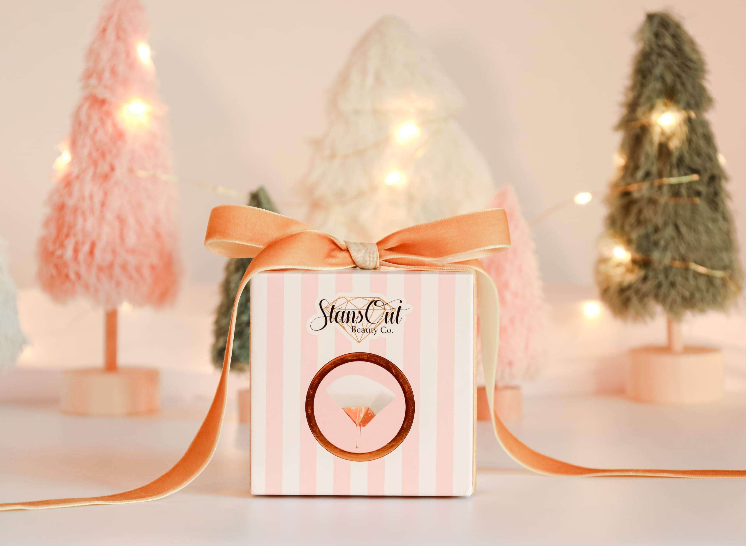 StansOut Memory Foam Makeup Sponge angled-tip demonstrates precise contouring around the nose and eyes.