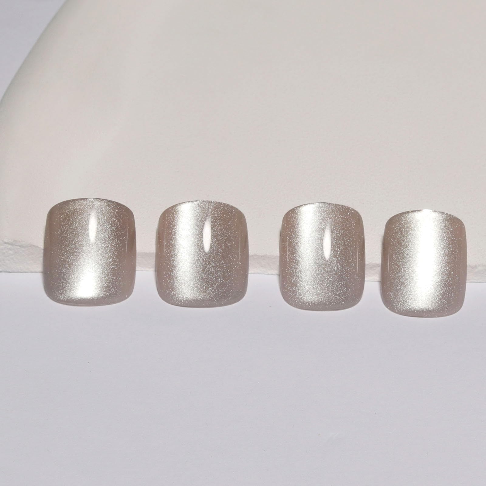 Stbisen cat-eye nails short glow highlighting color-shift effect and quick wear