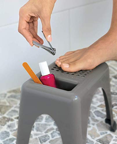 Step Up Easy Reach Foot Rest easy-clean surface for quick rinsing after use.